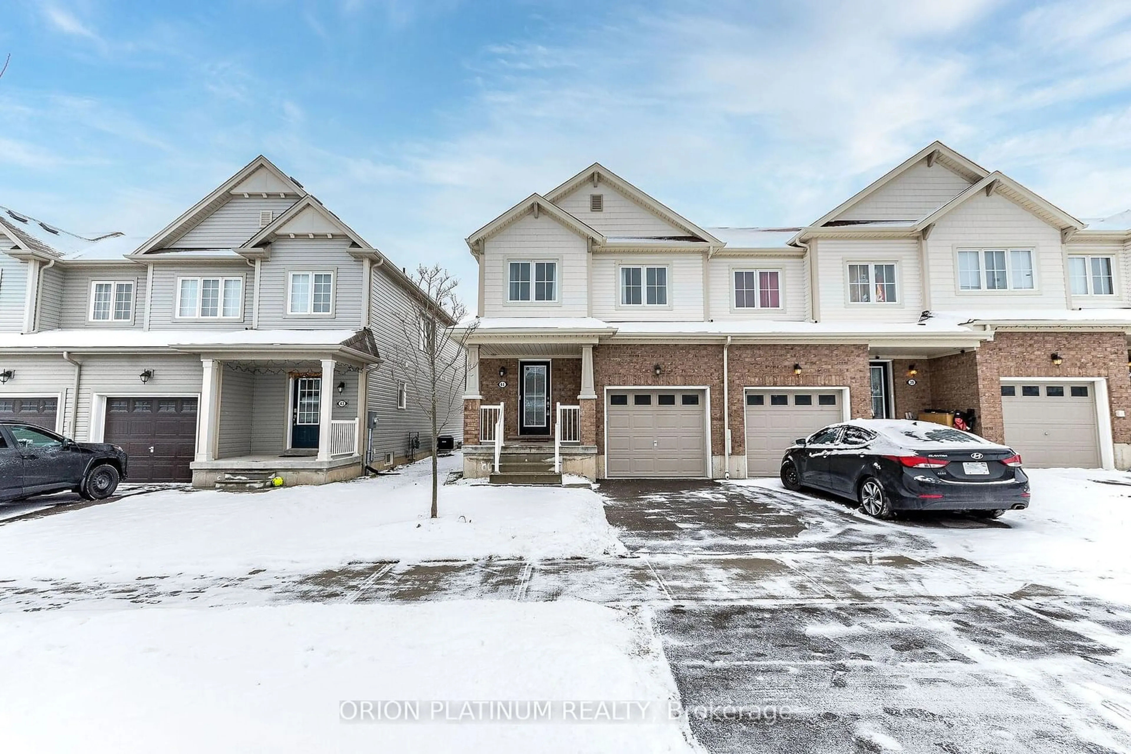 A pic from outside/outdoor area/front of a property/back of a property/a pic from drone, street for 41 Butcher Cres, Brantford Ontario N3T 0P2