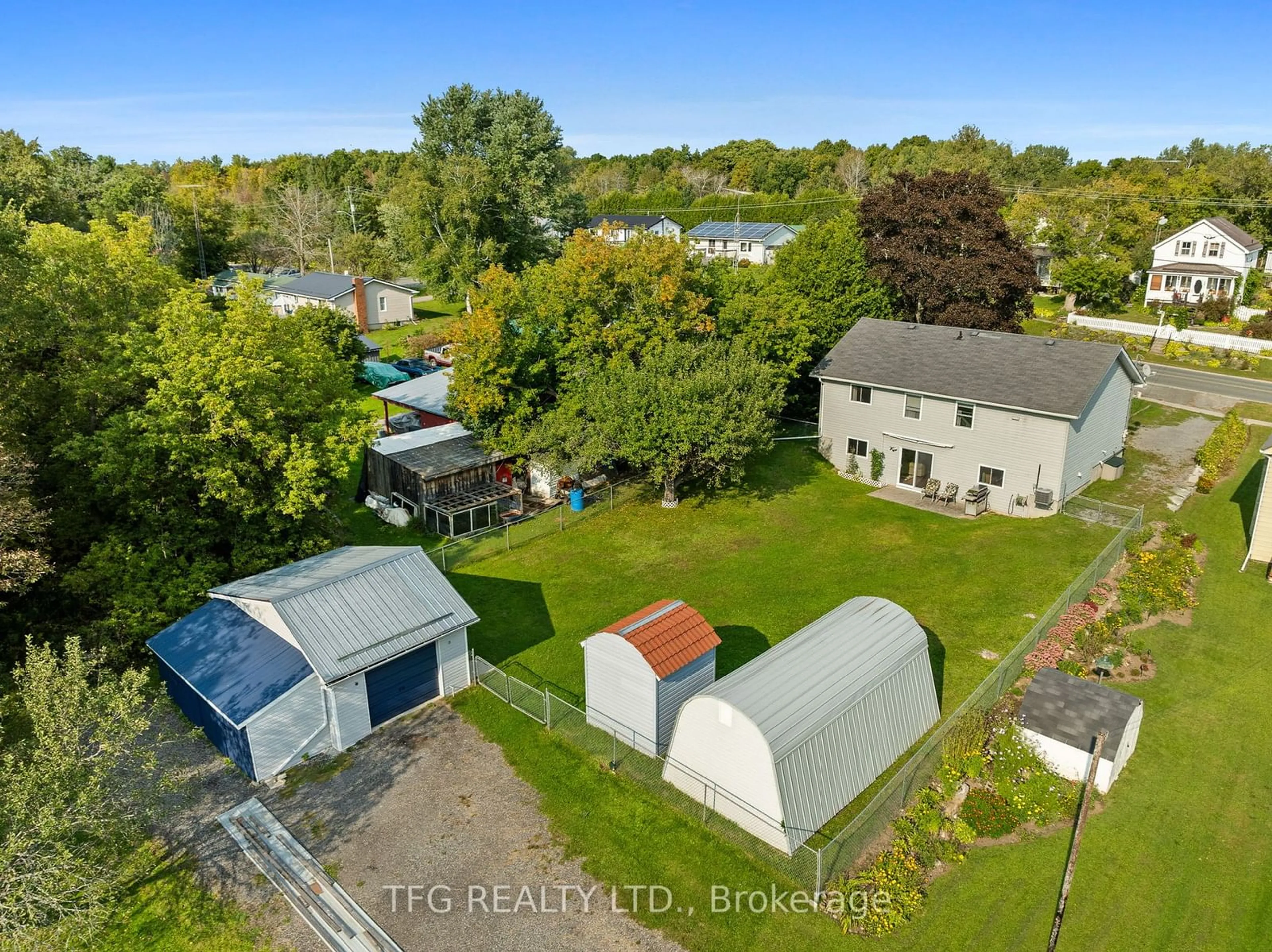 A pic from outside/outdoor area/front of a property/back of a property/a pic from drone, unknown for 39 O'Brien St, Marmora and Lake Ontario K0K 2M0