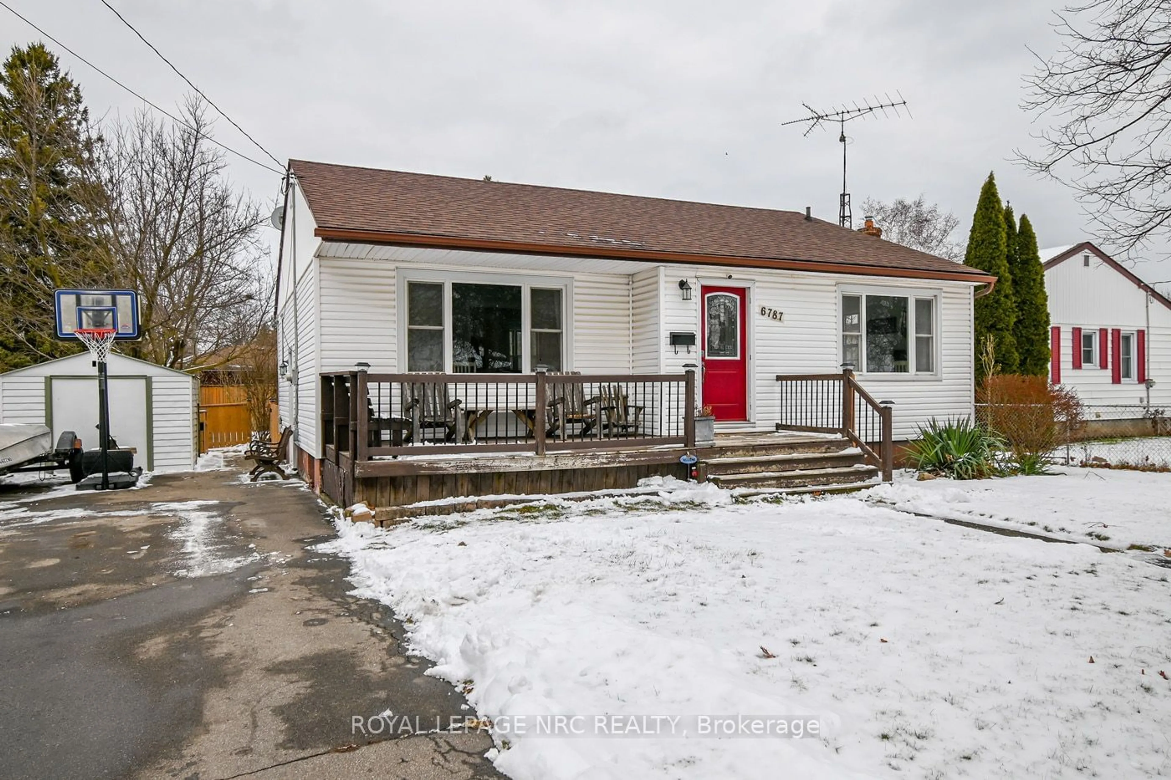 Unknown for 6787 Russell St, Niagara Falls Ontario L2J 1R3