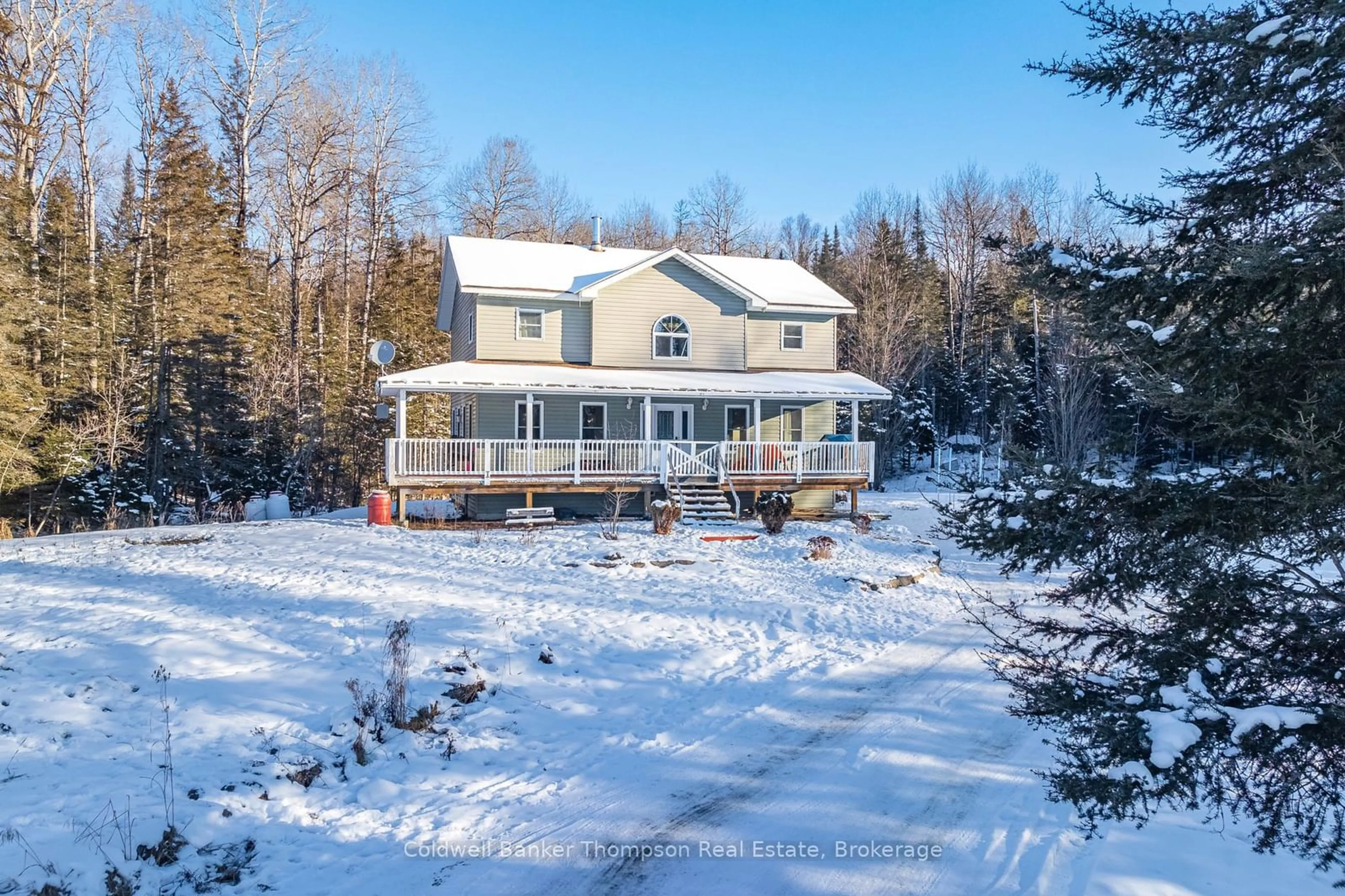 A pic from outside/outdoor area/front of a property/back of a property/a pic from drone, water/lake/river/ocean view for 215 O'brien Rd, Strong Ontario P0A 1Z0