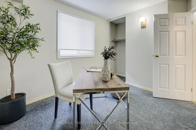 Additional property image - 266 Overlea Dr Unit 404