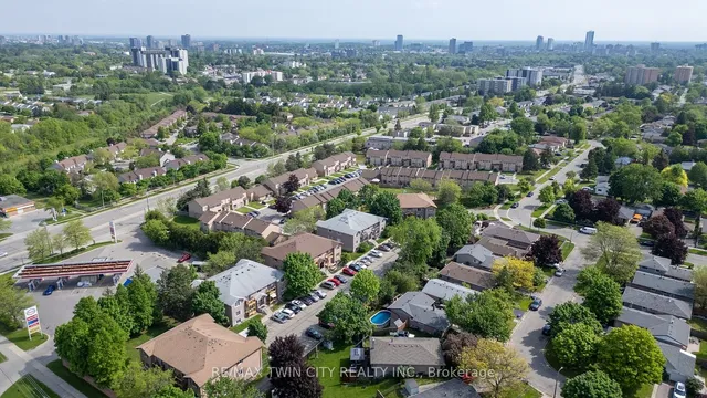 Additional property image - 266 Overlea Dr Unit 404