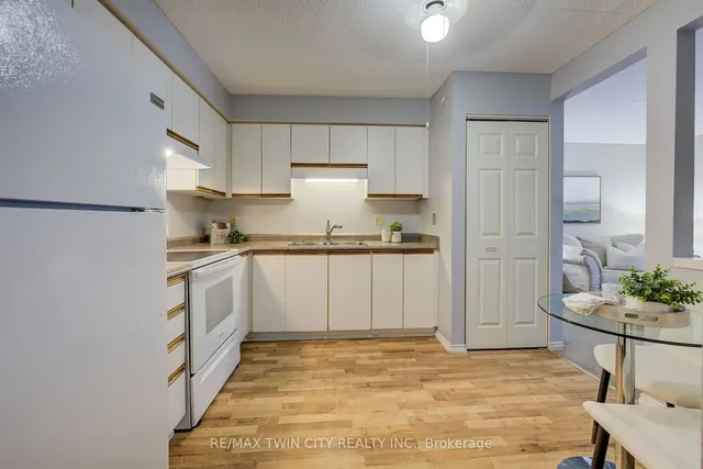 Additional property image - 266 Overlea Dr Unit 404