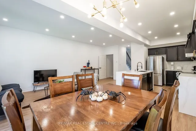Additional image 30 of 370 Stonehenge Dr Unit 19