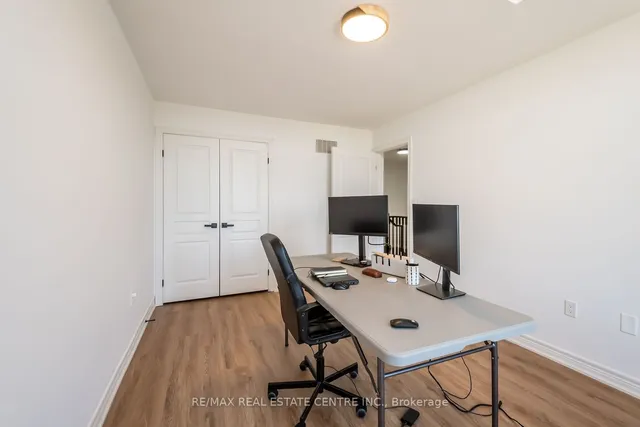 Additional image 11 of 370 Stonehenge Dr Unit 19