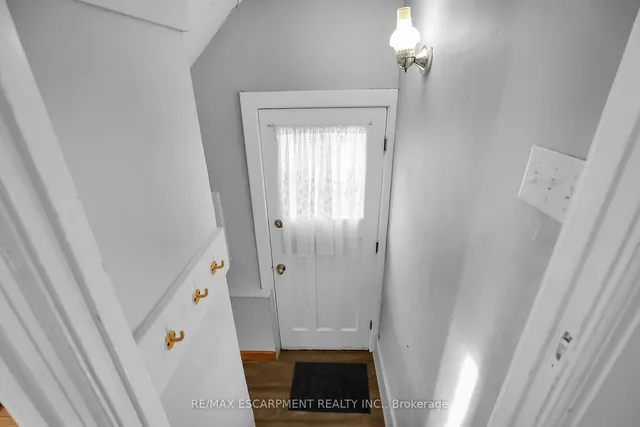 Additional property image - 21 Paisley Ave