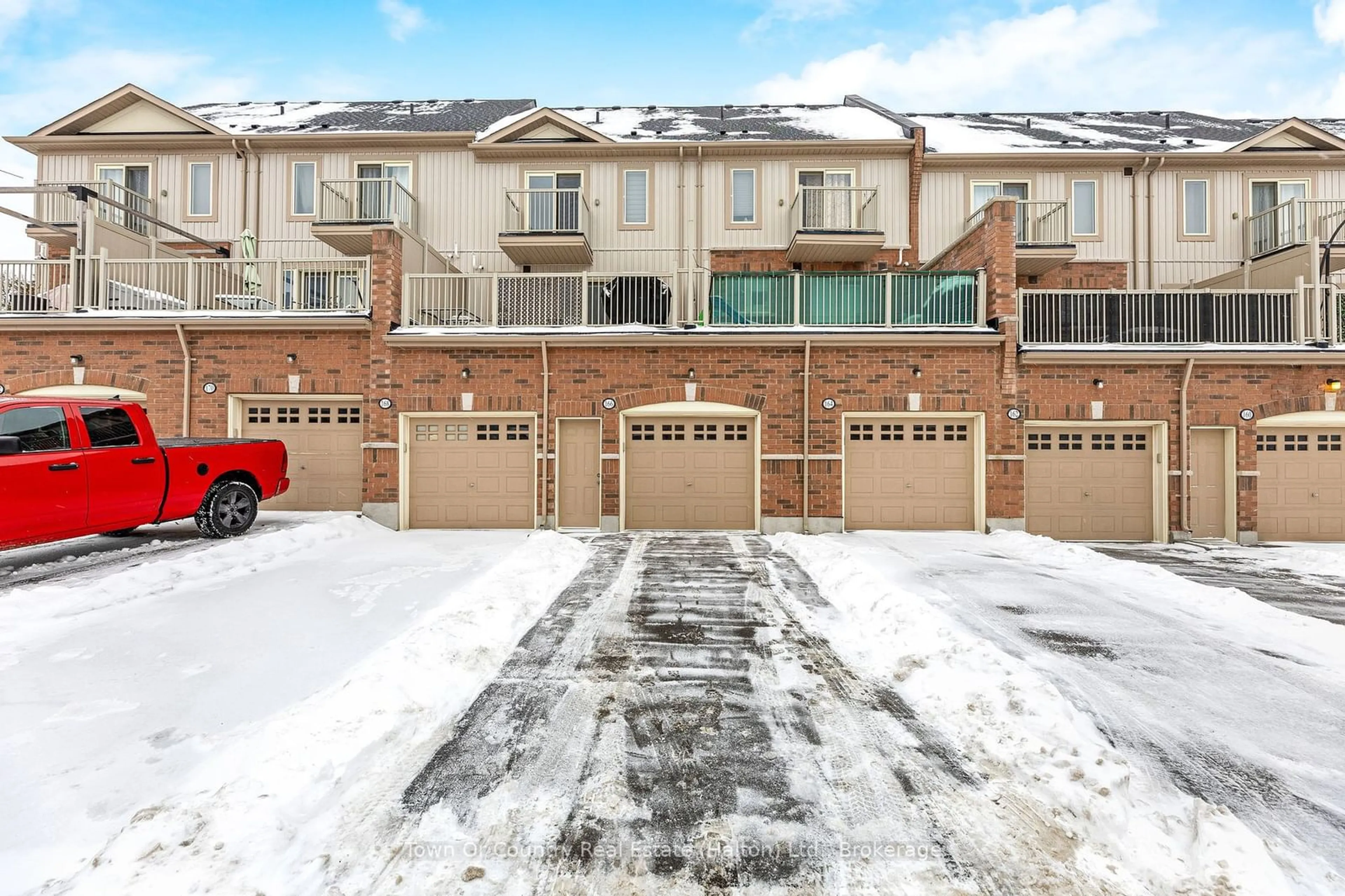 A pic from outside/outdoor area/front of a property/back of a property/a pic from drone, unknown for 166 Watson Pkwy, Guelph Ontario N1E 6X8