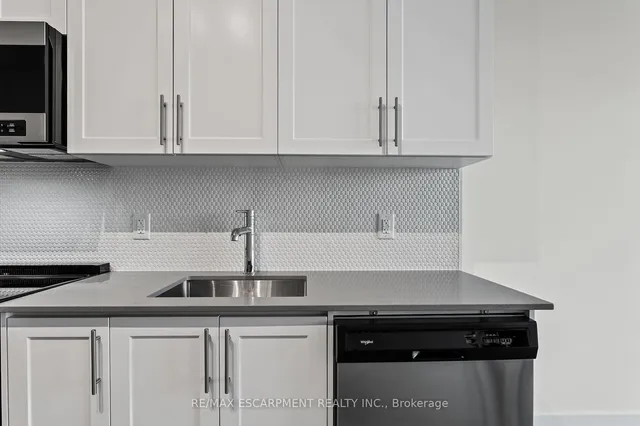 Additional property image - 212 King William St Unit 619