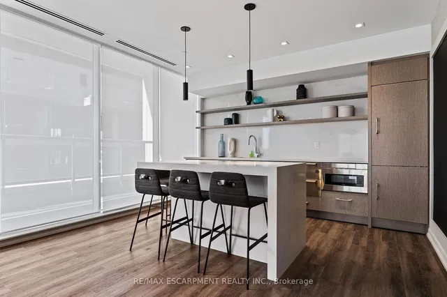 Additional property image - 212 King William St Unit 619