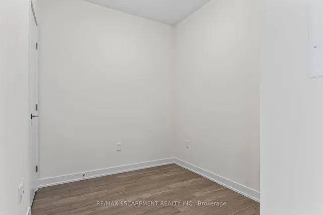 Additional property image - 212 King William St Unit 619