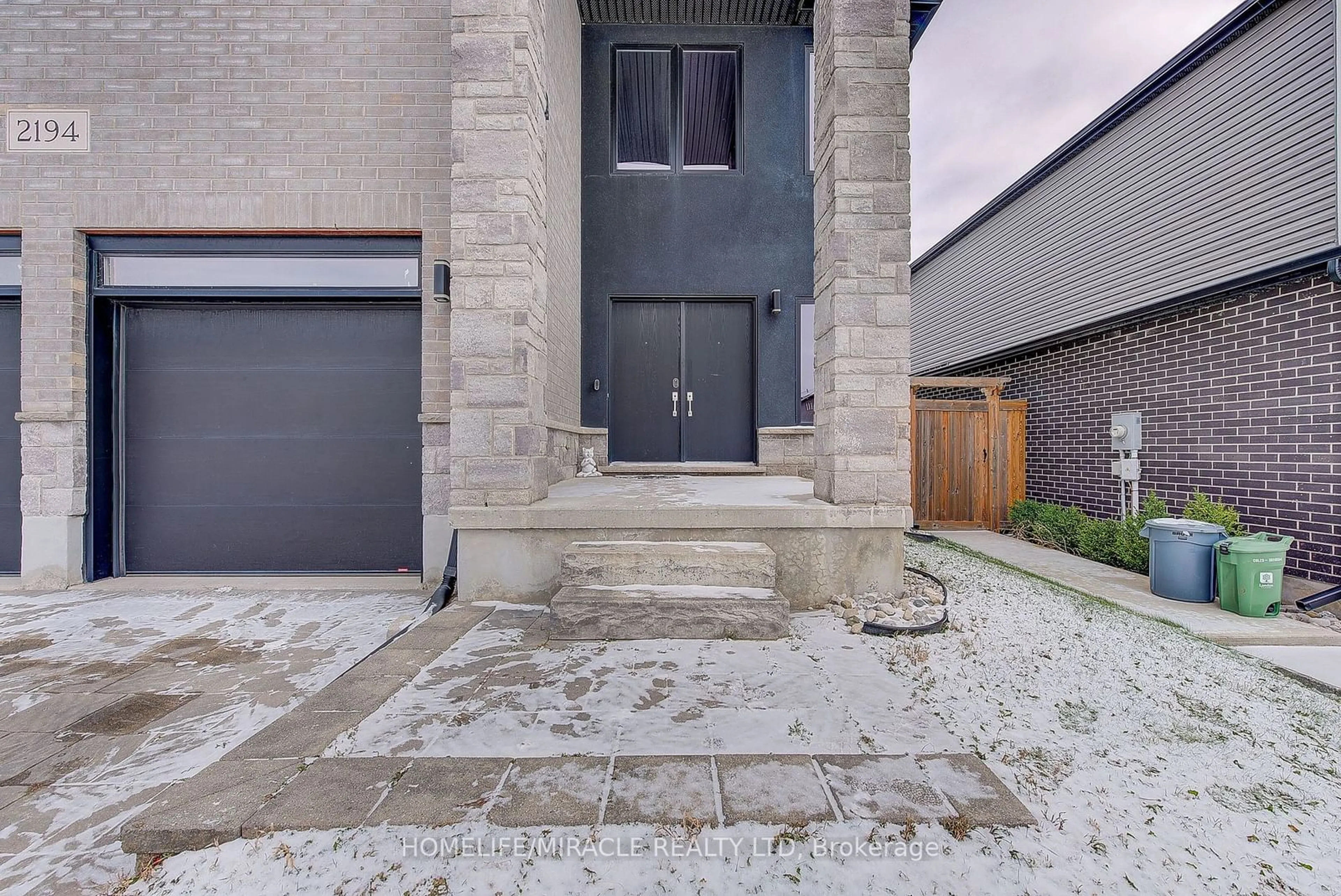 Unknown for 2194 Westpoint Hts, London Ontario N6P 0E9