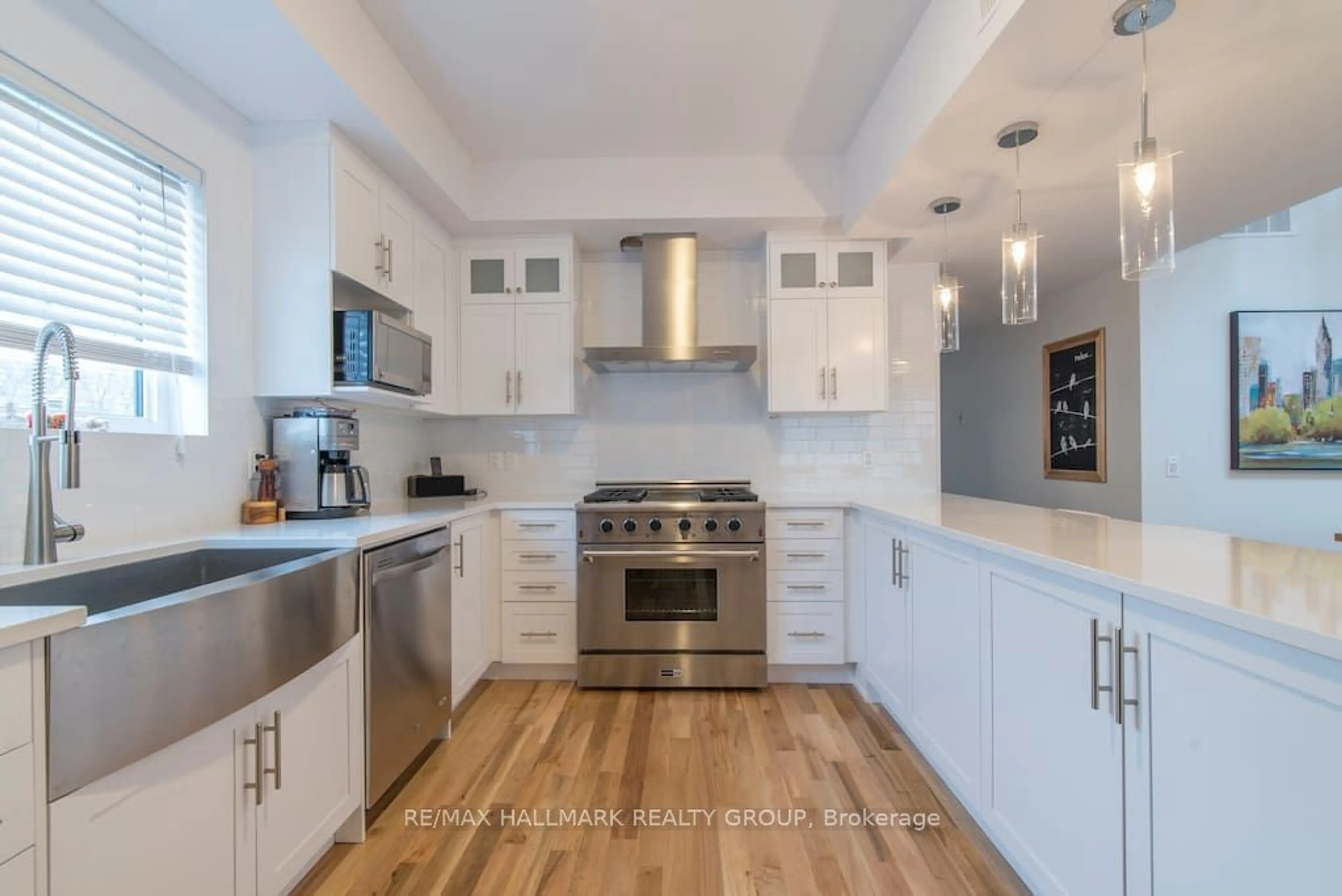 Contemporary kitchen, unknown for 59 Douglas Ave, New Edinburgh - Lindenlea Ontario K1M 1G3