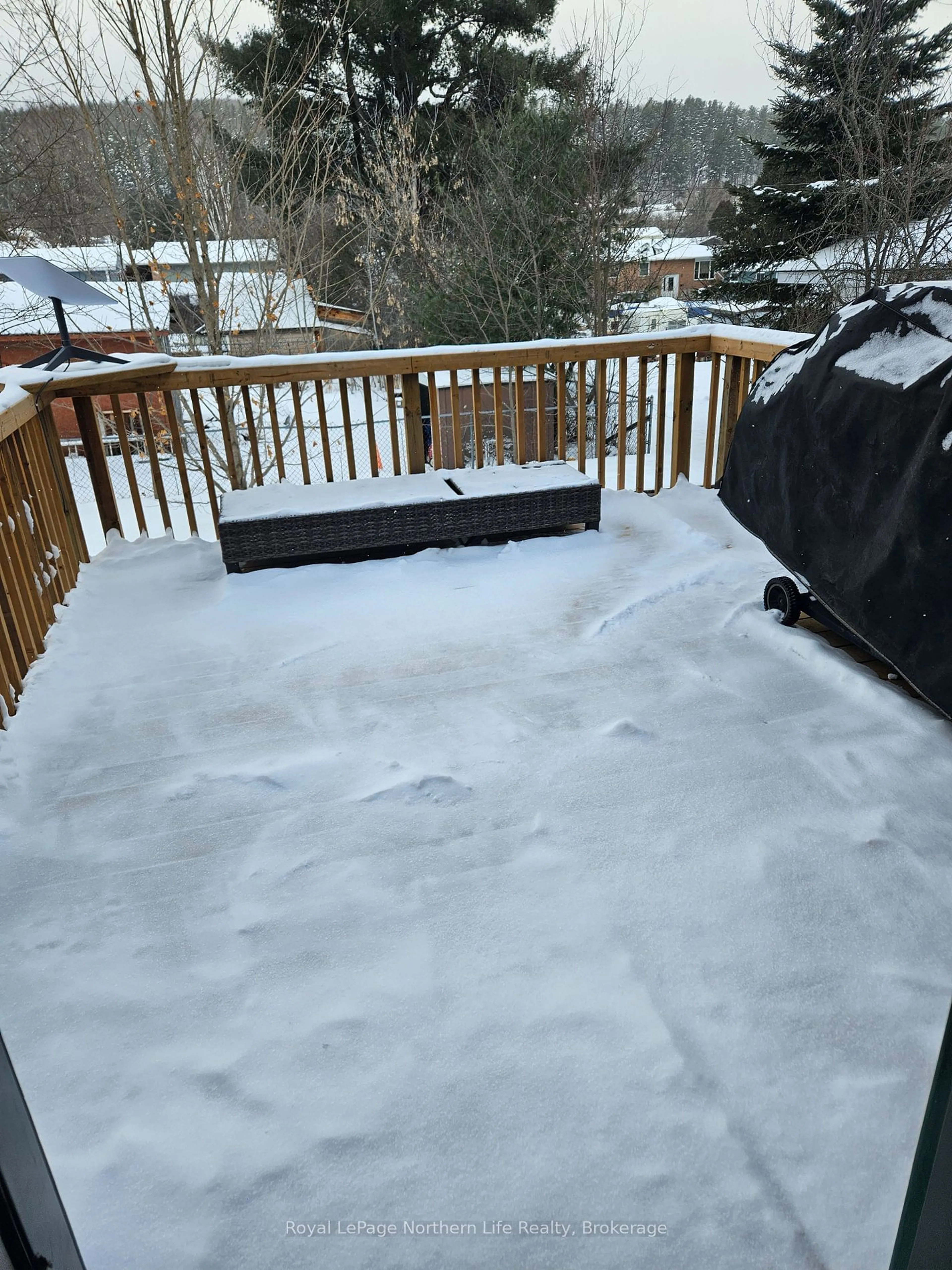 Patio, street for 750 Bissett St, Mattawa Ontario P0H 1V0