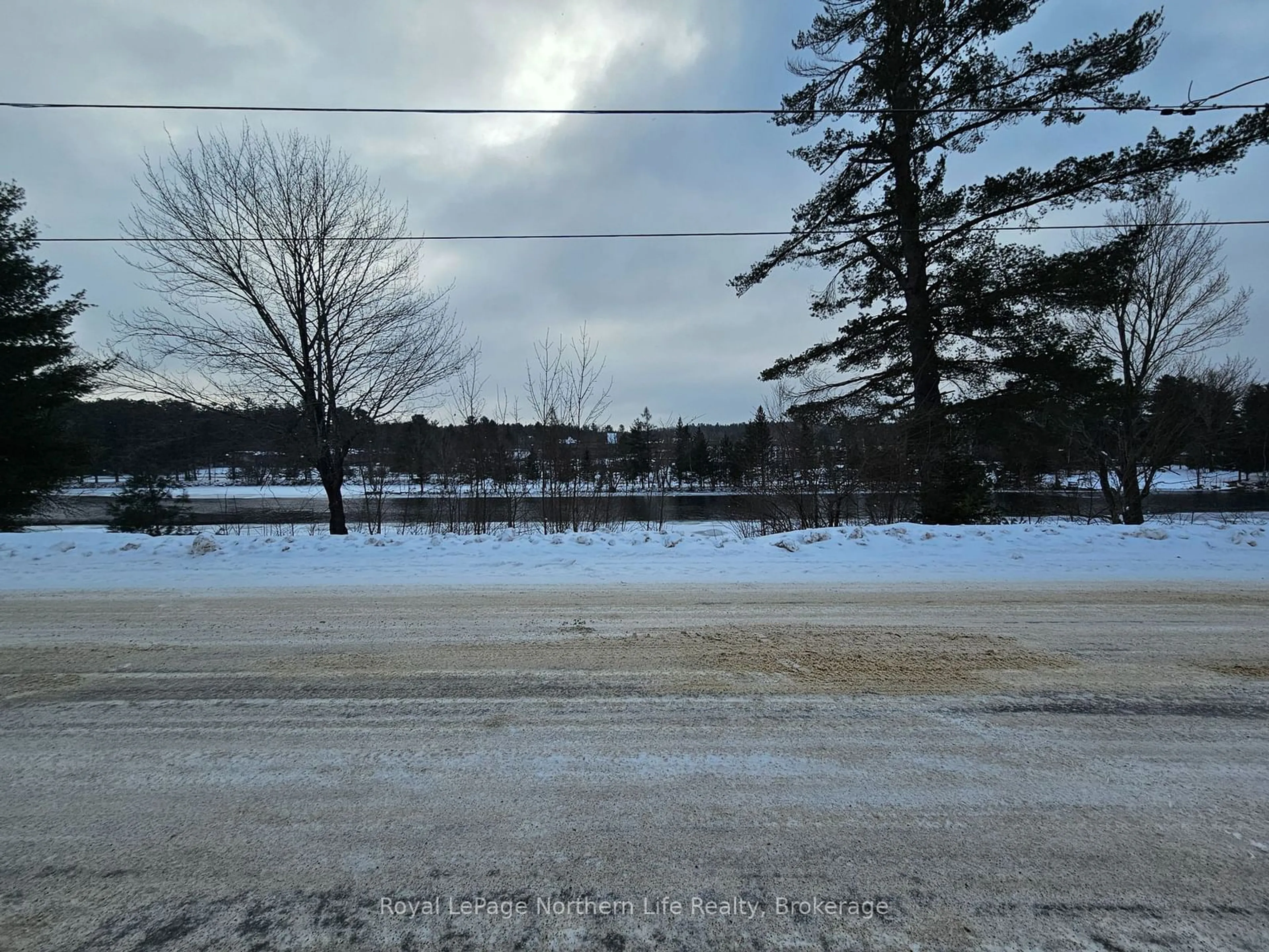 Blurry image for 750 Bissett St, Mattawa Ontario P0H 1V0