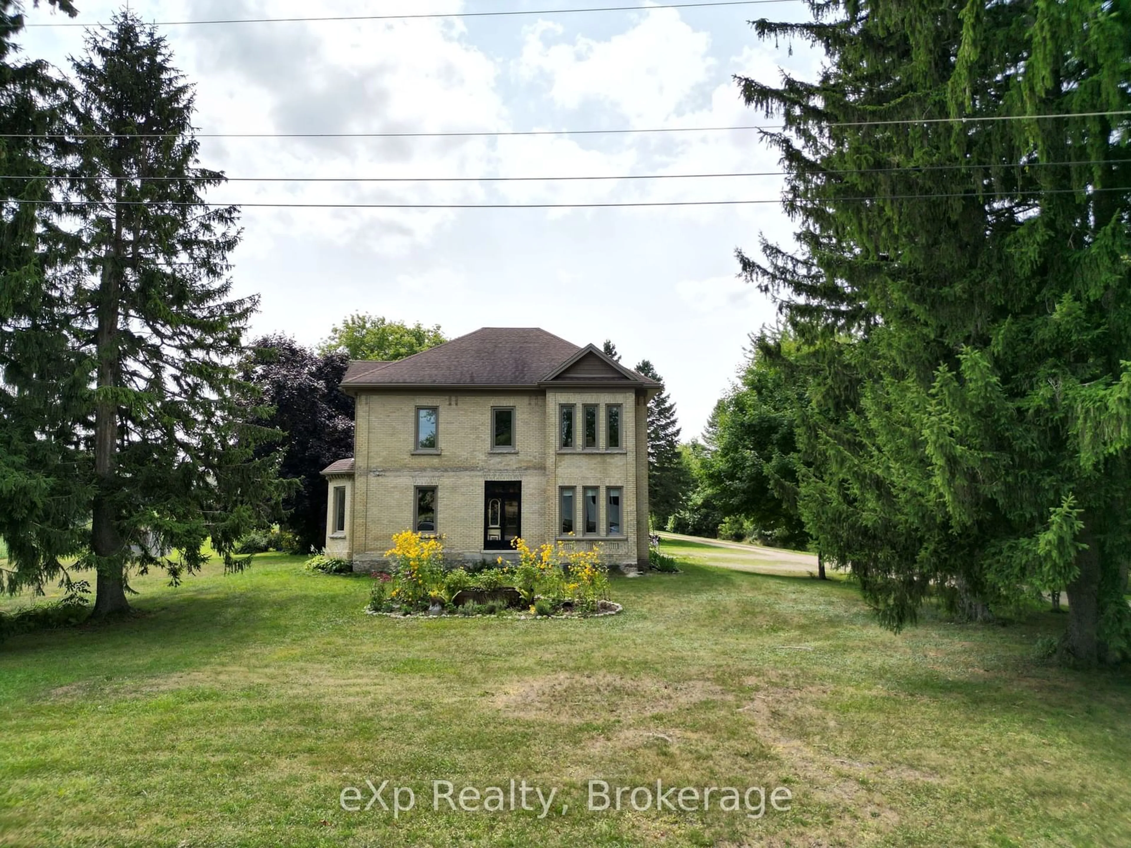 A pic from outside/outdoor area/front of a property/back of a property/a pic from drone, building for 1337 Bruce Road 15, Brockton Ontario N0G 2T0