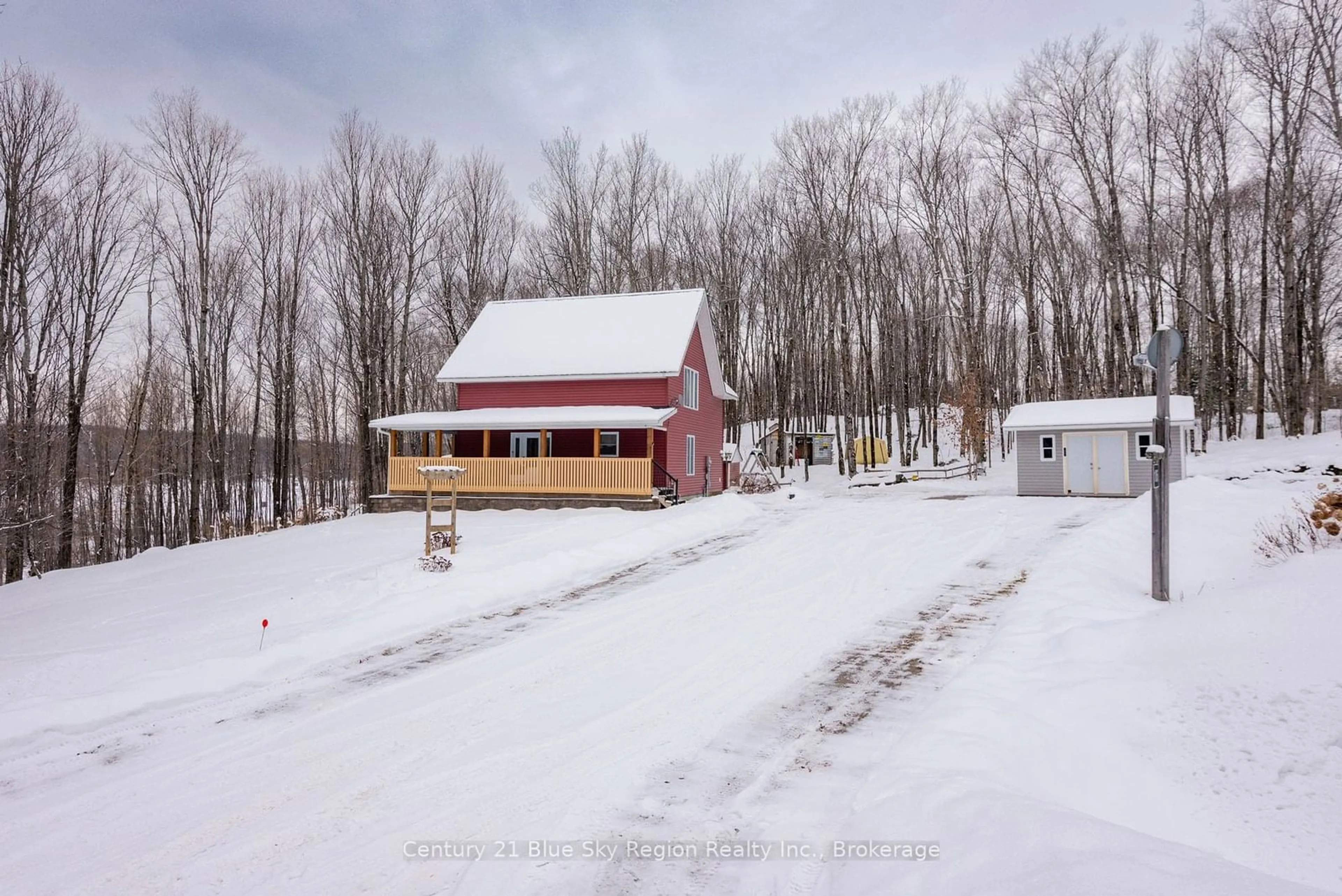 A pic from outside/outdoor area/front of a property/back of a property/a pic from drone, street for 105 Greenwood Dr, Bonfield Ontario P0H 1E0