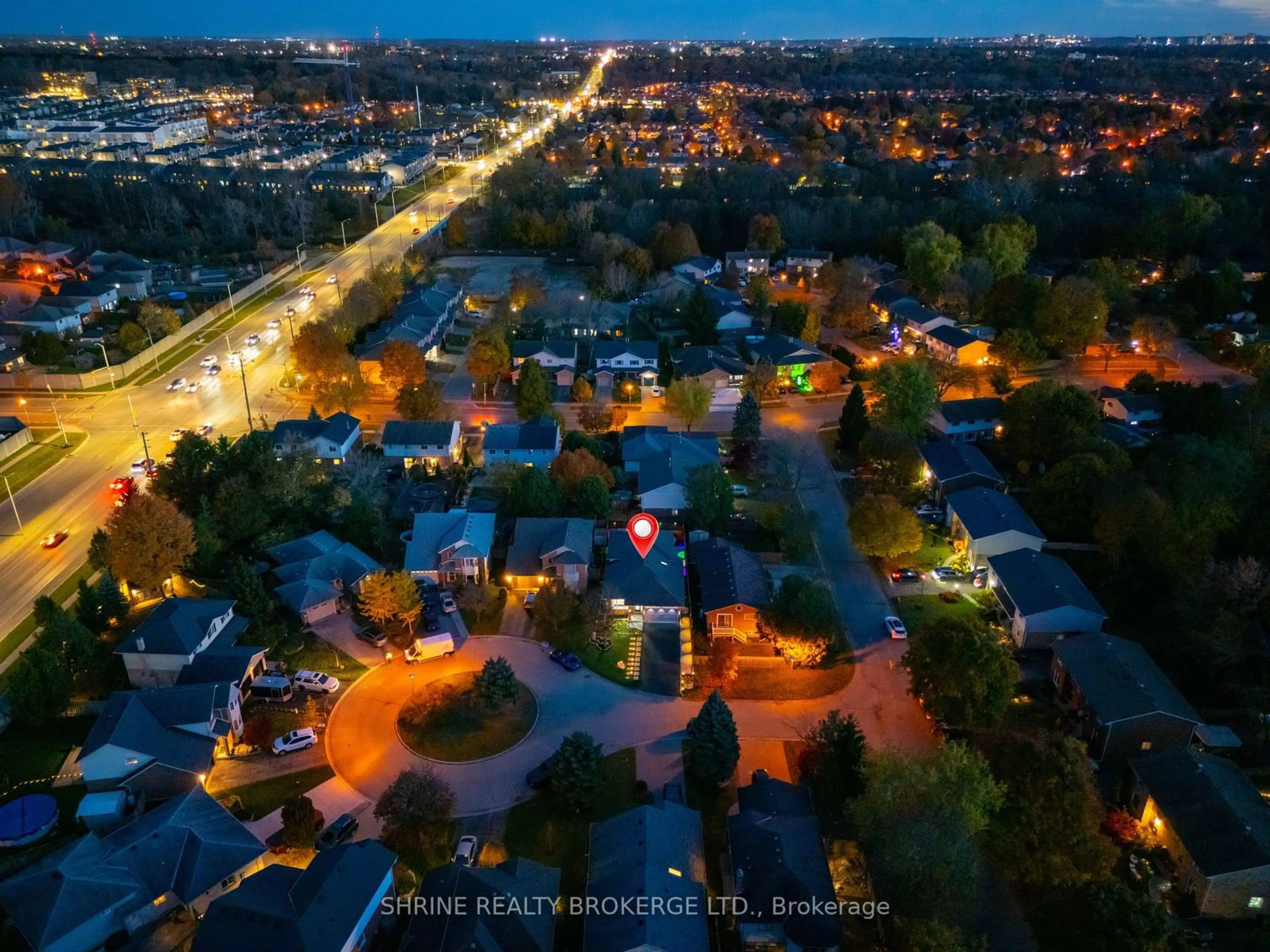 A pic from outside/outdoor area/front of a property/back of a property/a pic from drone, city buildings view from balcony for 220 Killarney Grve, London Ontario N5X 3X6