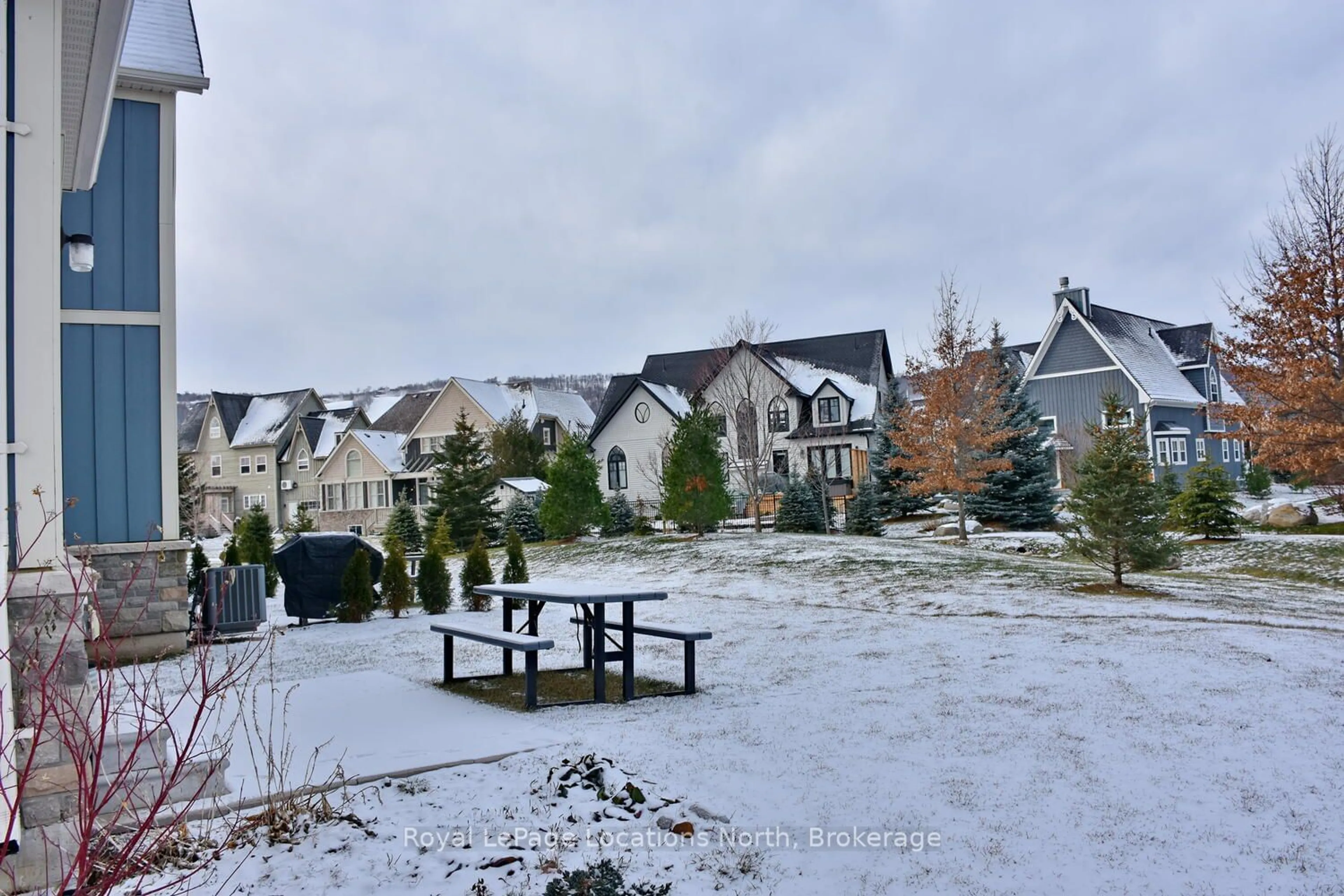 A pic from outside/outdoor area/front of a property/back of a property/a pic from drone, mountain view for 171 Snowbridge Way #28, Blue Mountains Ontario L9Y 0V1