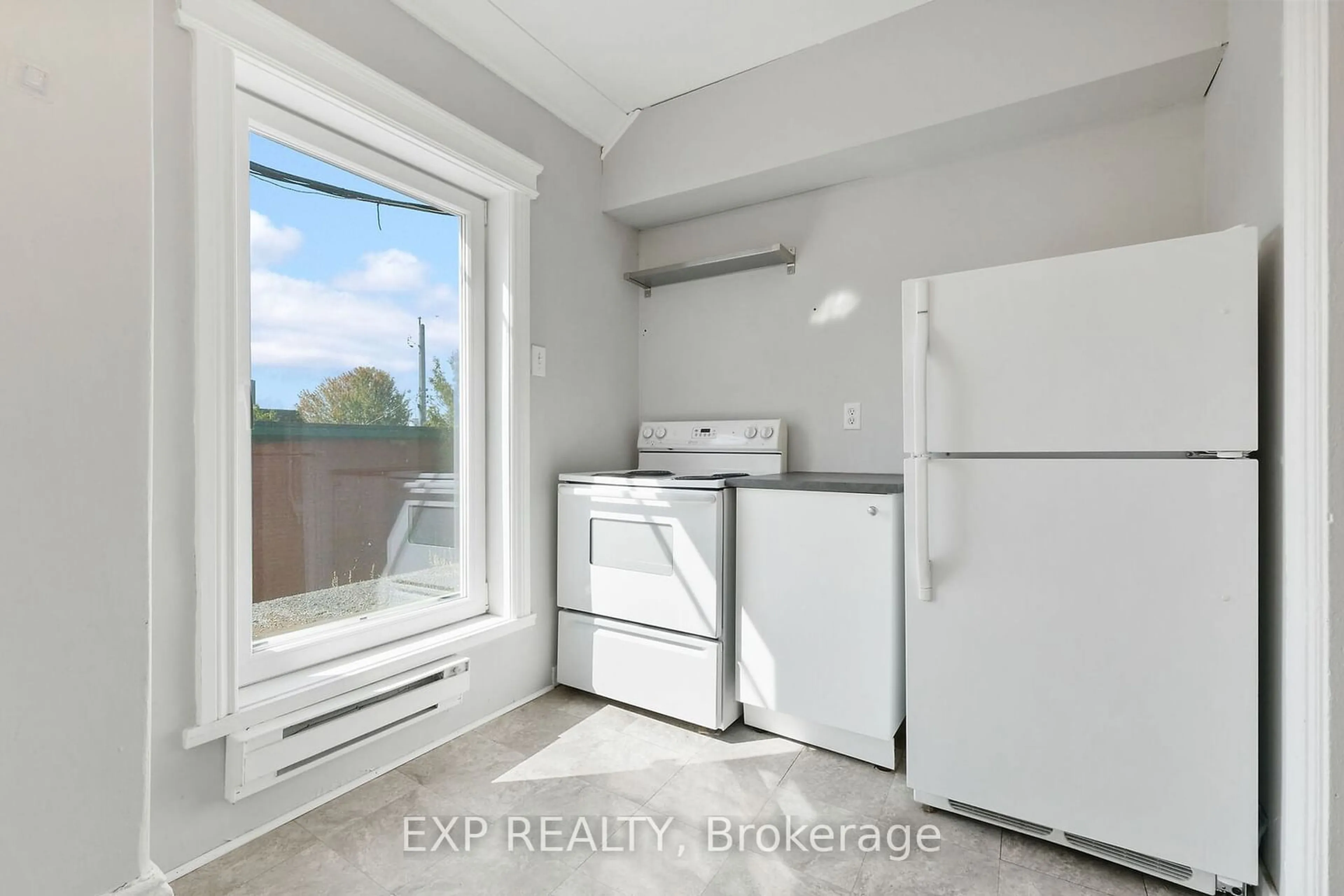 Laundry room for 74 Preston St, West Centre Town Ontario K1R 7N9