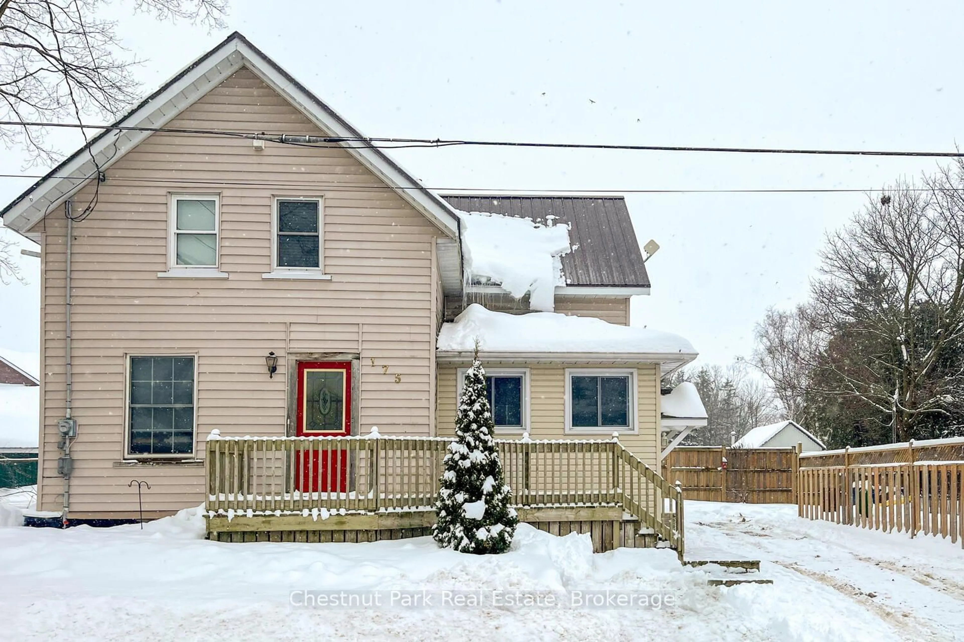 A pic from outside/outdoor area/front of a property/back of a property/a pic from drone, street for 175 4TH ST S W, Arran-Elderslie Ontario N0G 1L0