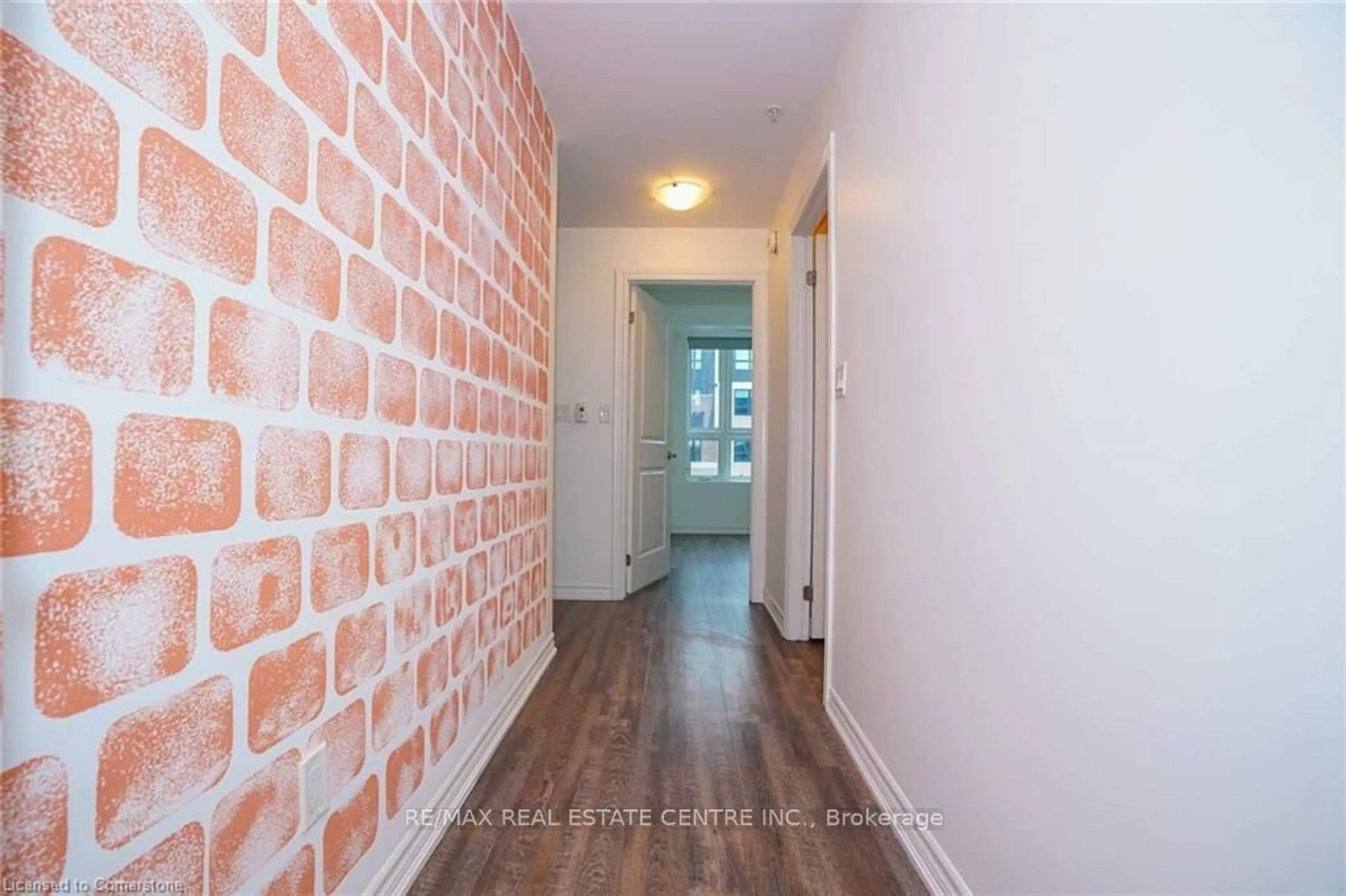 Indoor entryway for 1284 Gordon St #227, Guelph Ontario N1L 1H3