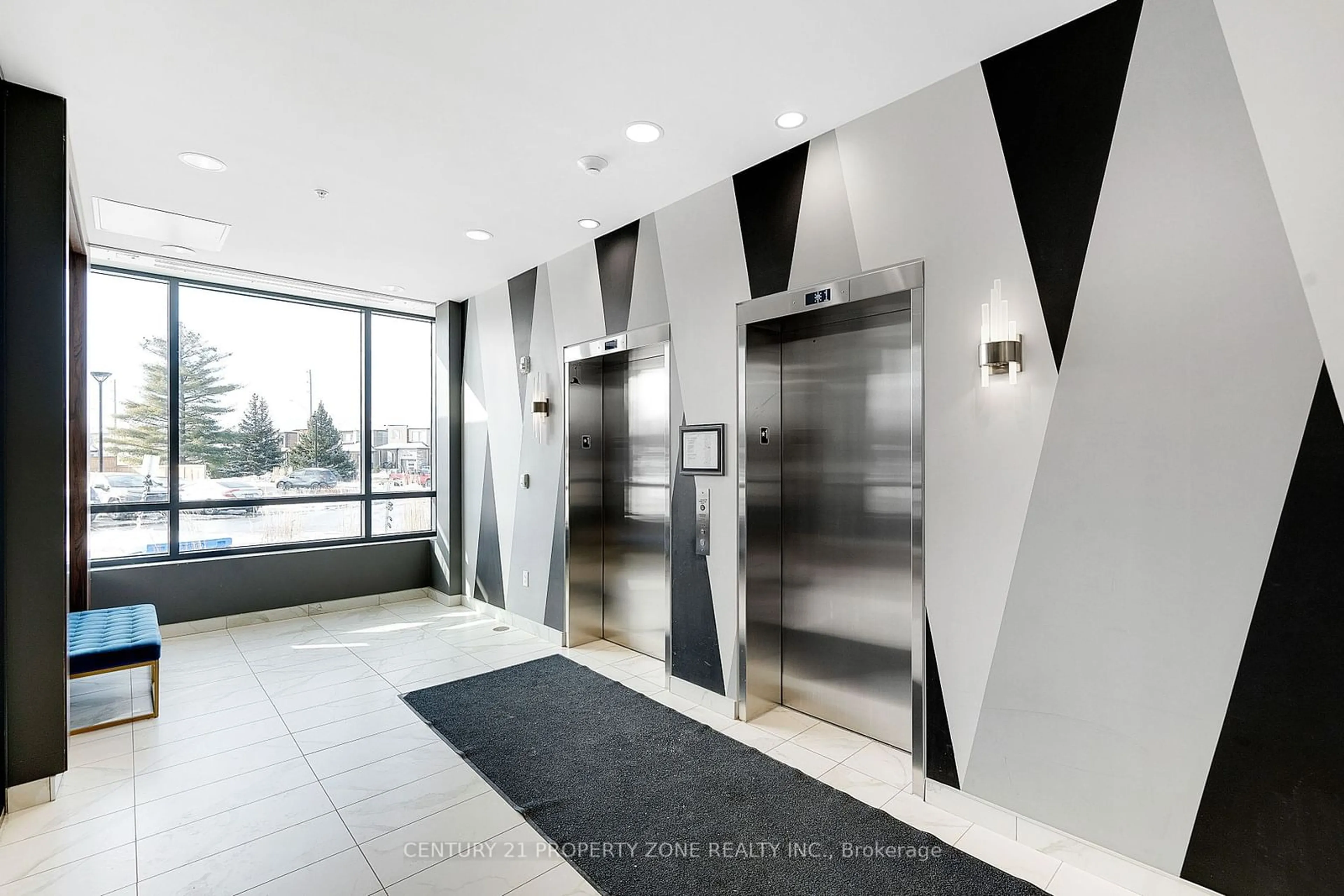 Indoor foyer for 26 LOWES Rd #205, Guelph Ontario N1L 1E1