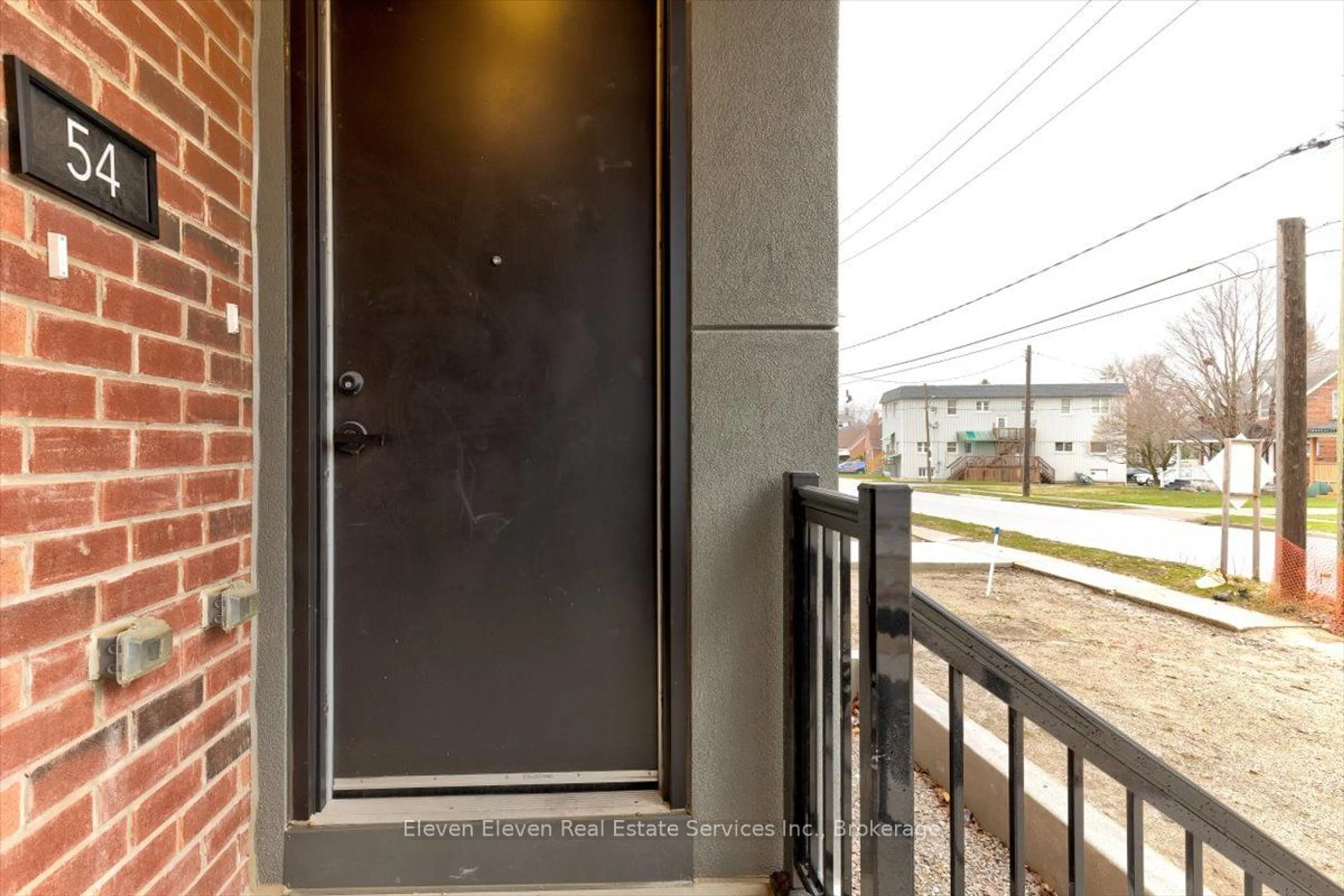 Indoor entryway for 99 Roger St #53, Waterloo Ontario N2J 1A4