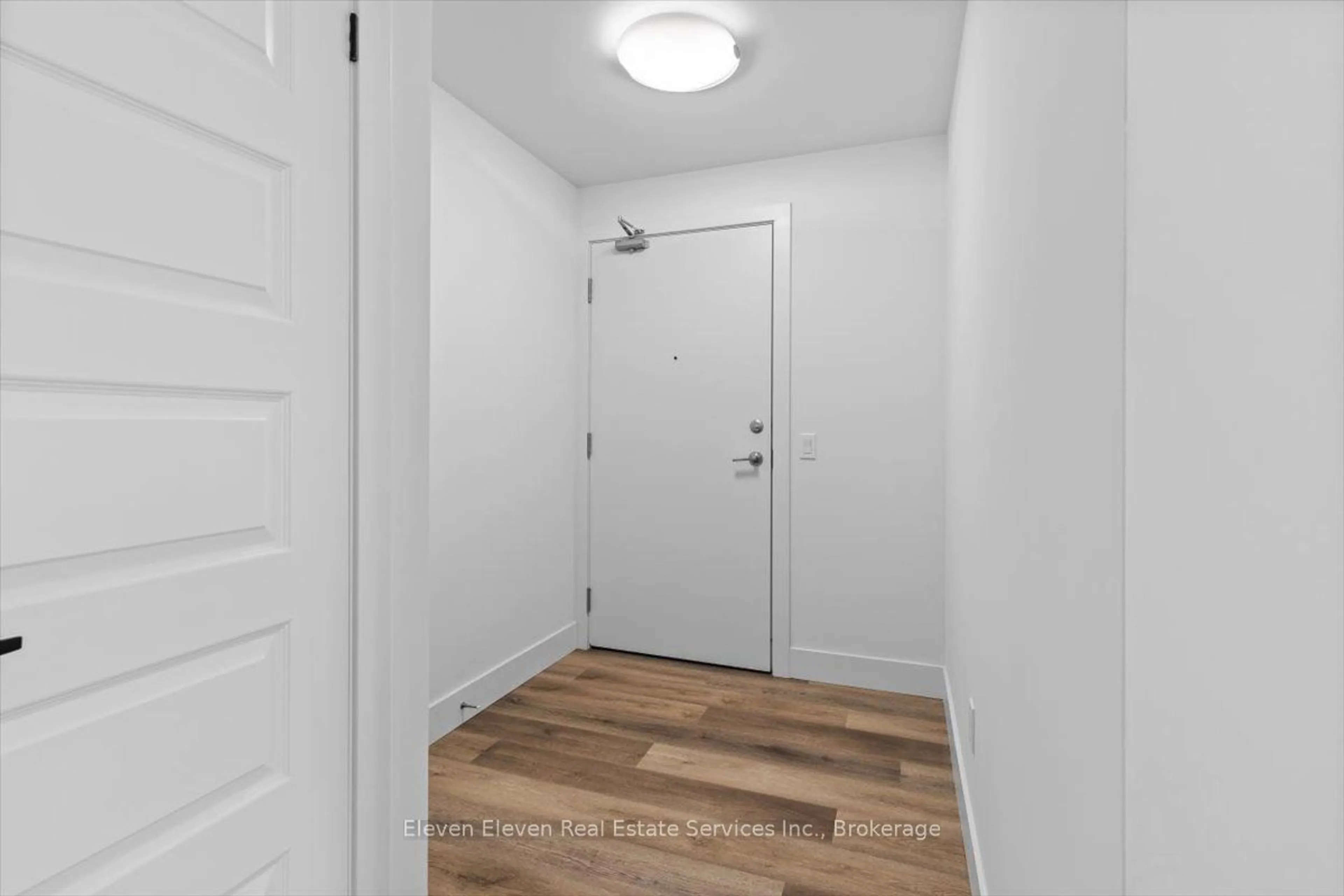 Indoor entryway for 107 Roger St #302, Waterloo Ontario N2J 1A4