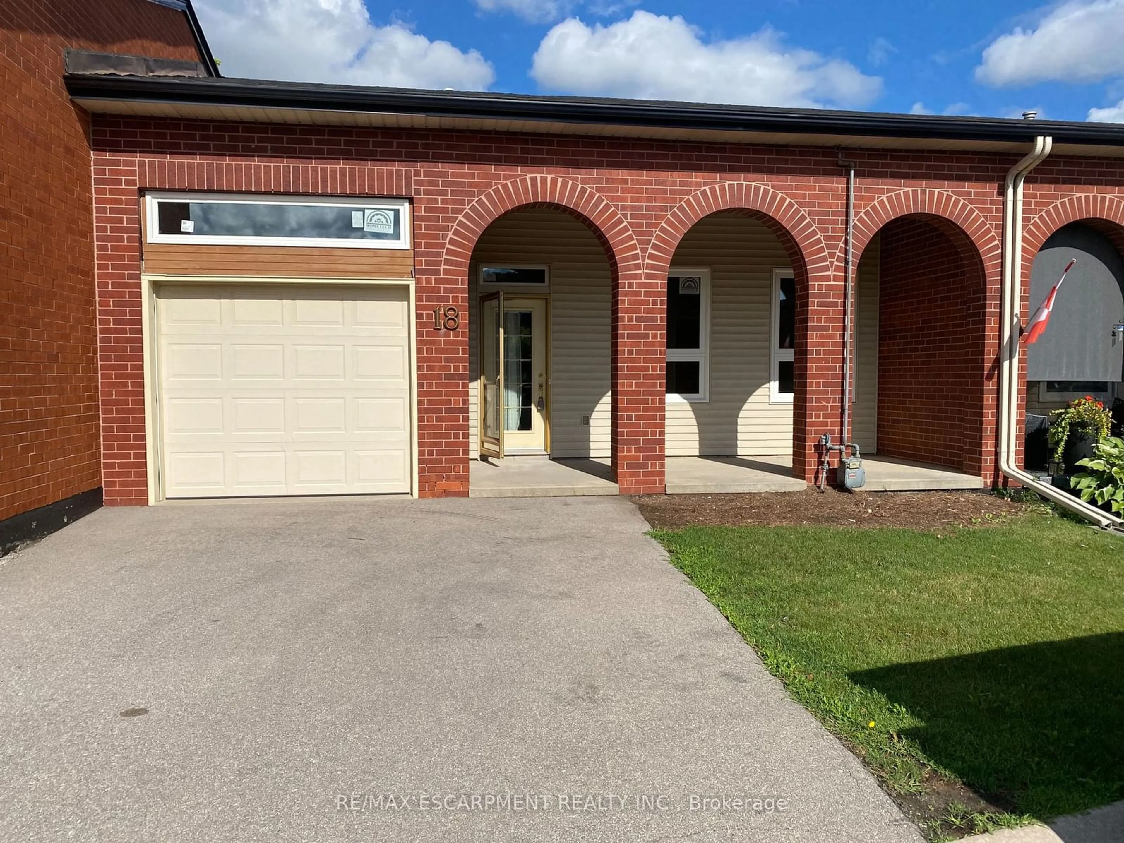 A pic from outside/outdoor area/front of a property/back of a property/a pic from drone, street for 18 Archdeacon Clark Tr, Hamilton Ontario L9B 2M2