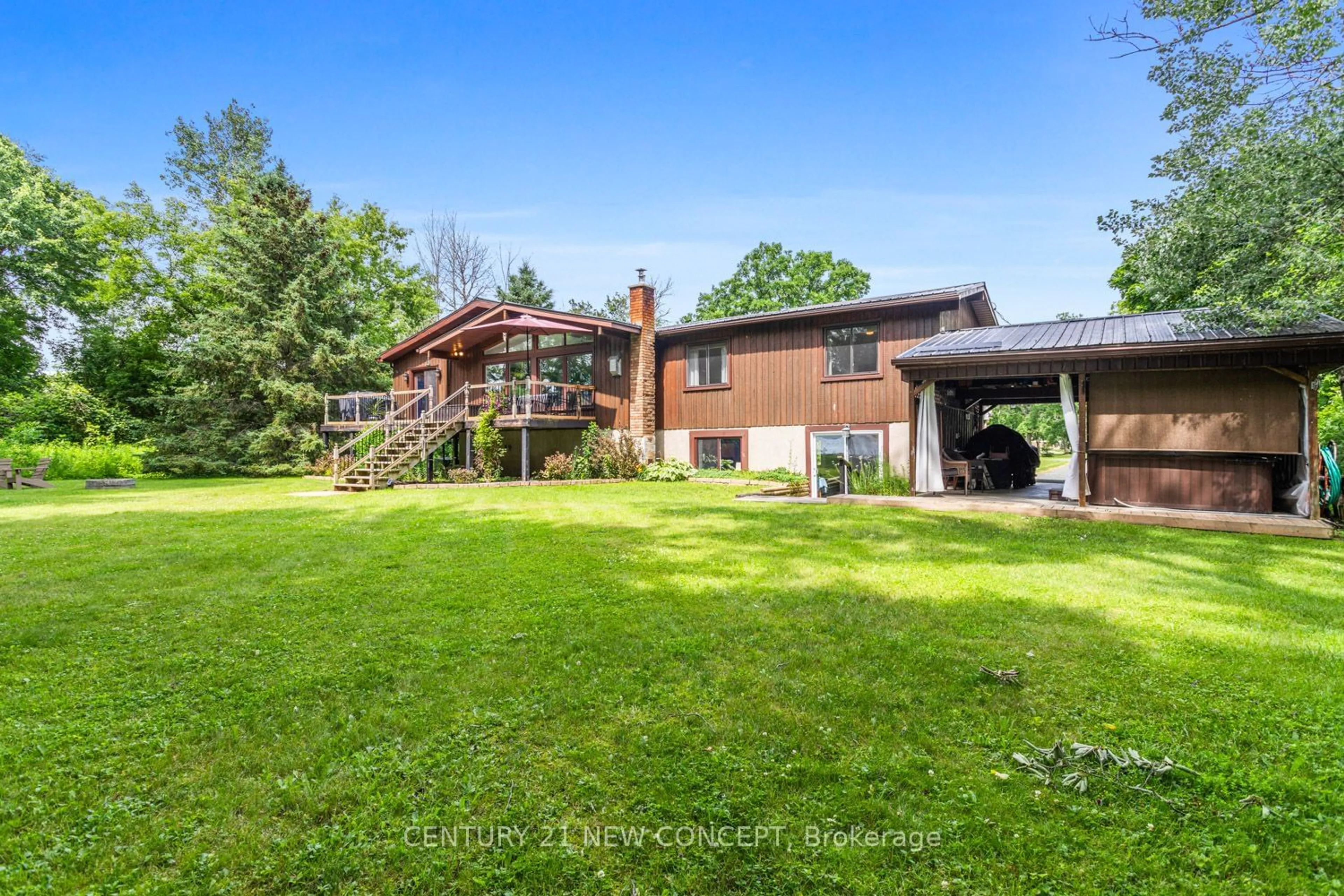 A pic from outside/outdoor area/front of a property/back of a property/a pic from drone, water/lake/river/ocean view for 285 Hillside Dr, Trent Hills Ontario K0L 1L0