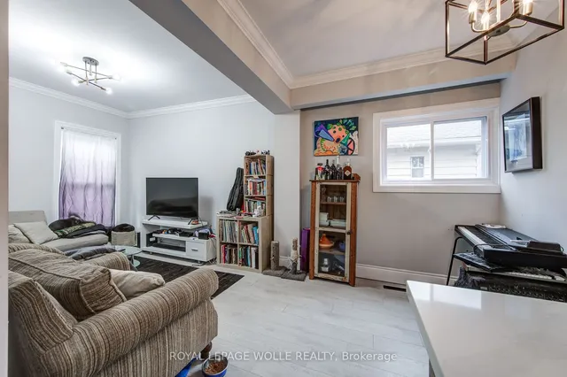 Additional property image - 218 Catharine St