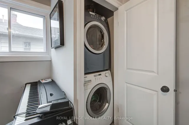 Additional property image - 218 Catharine St