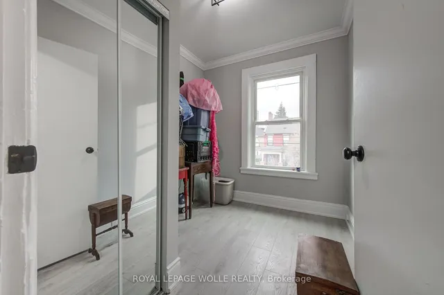 Additional property image - 218 Catharine St