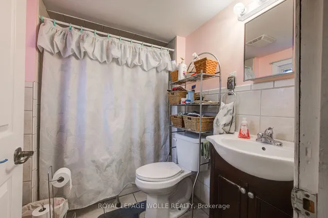 Additional property image - 218 Catharine St