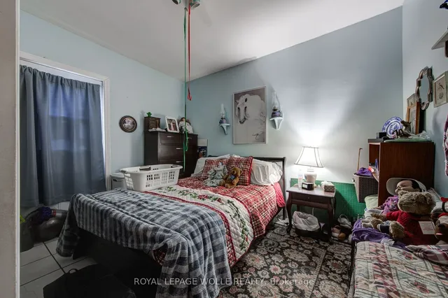 Additional property image - 218 Catharine St