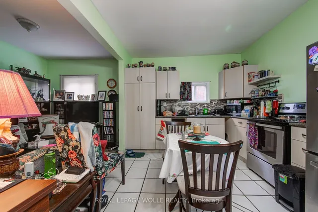 Additional property image - 218 Catharine St