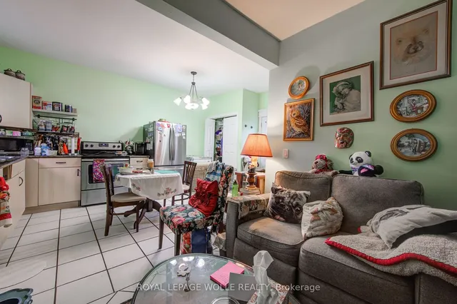 Additional property image - 218 Catharine St