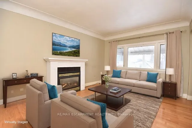 Additional property image - 160 Rosedale Ave