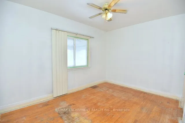 Additional property image - 160 Rosedale Ave