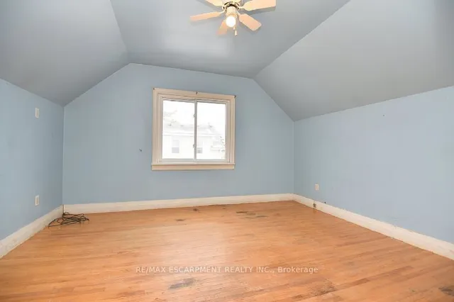 Additional property image - 160 Rosedale Ave