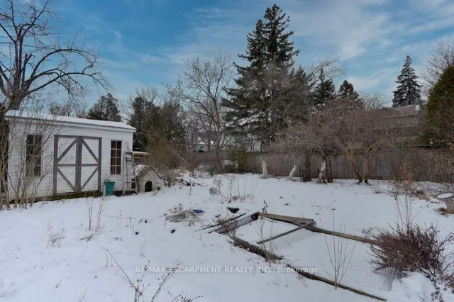 Additional property image - 160 Rosedale Ave
