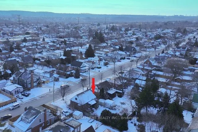 Additional property image - 160 Rosedale Ave