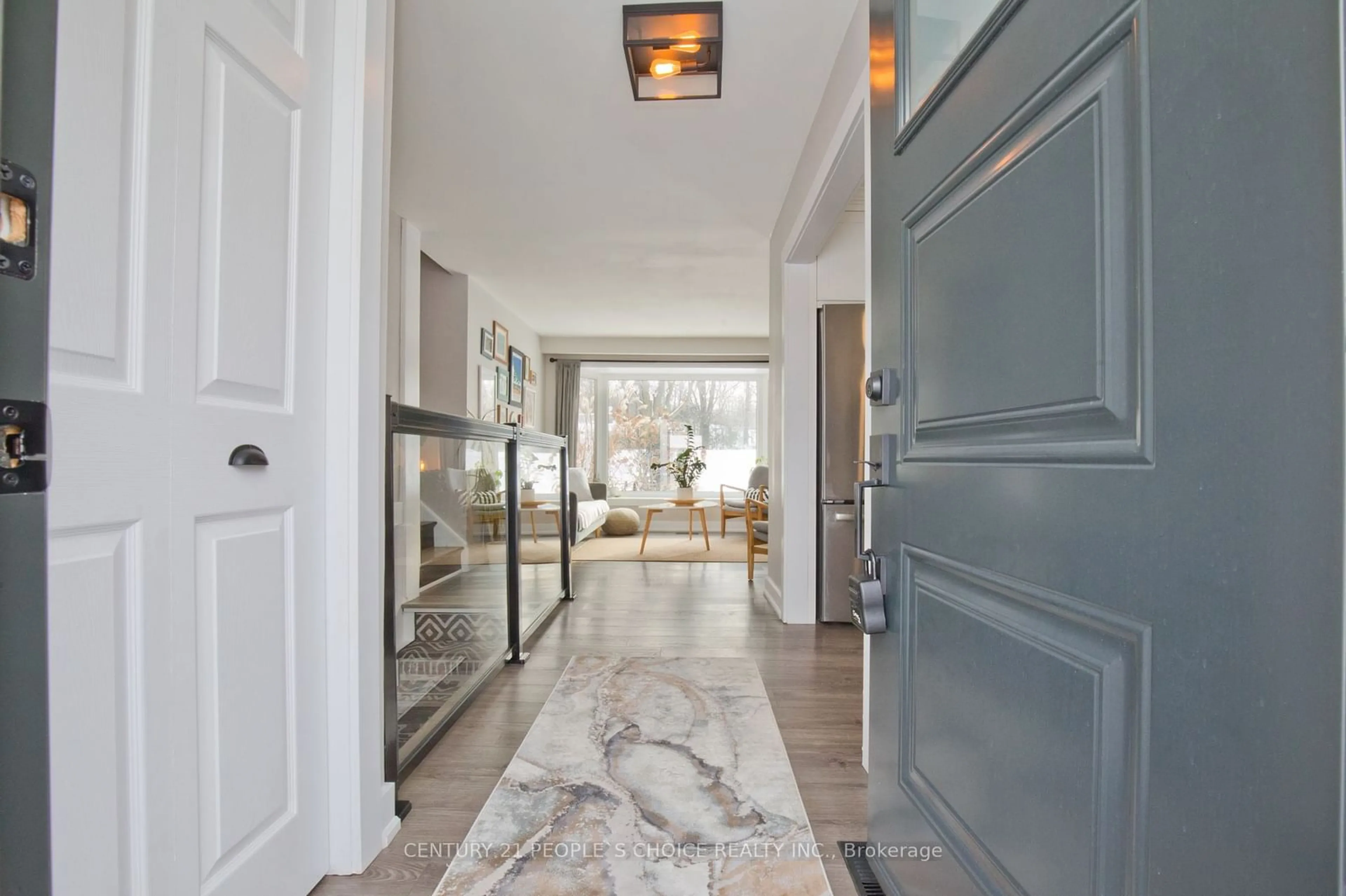 Indoor entryway for 15 Delerin Cres, Erin Ontario N0B 1T0