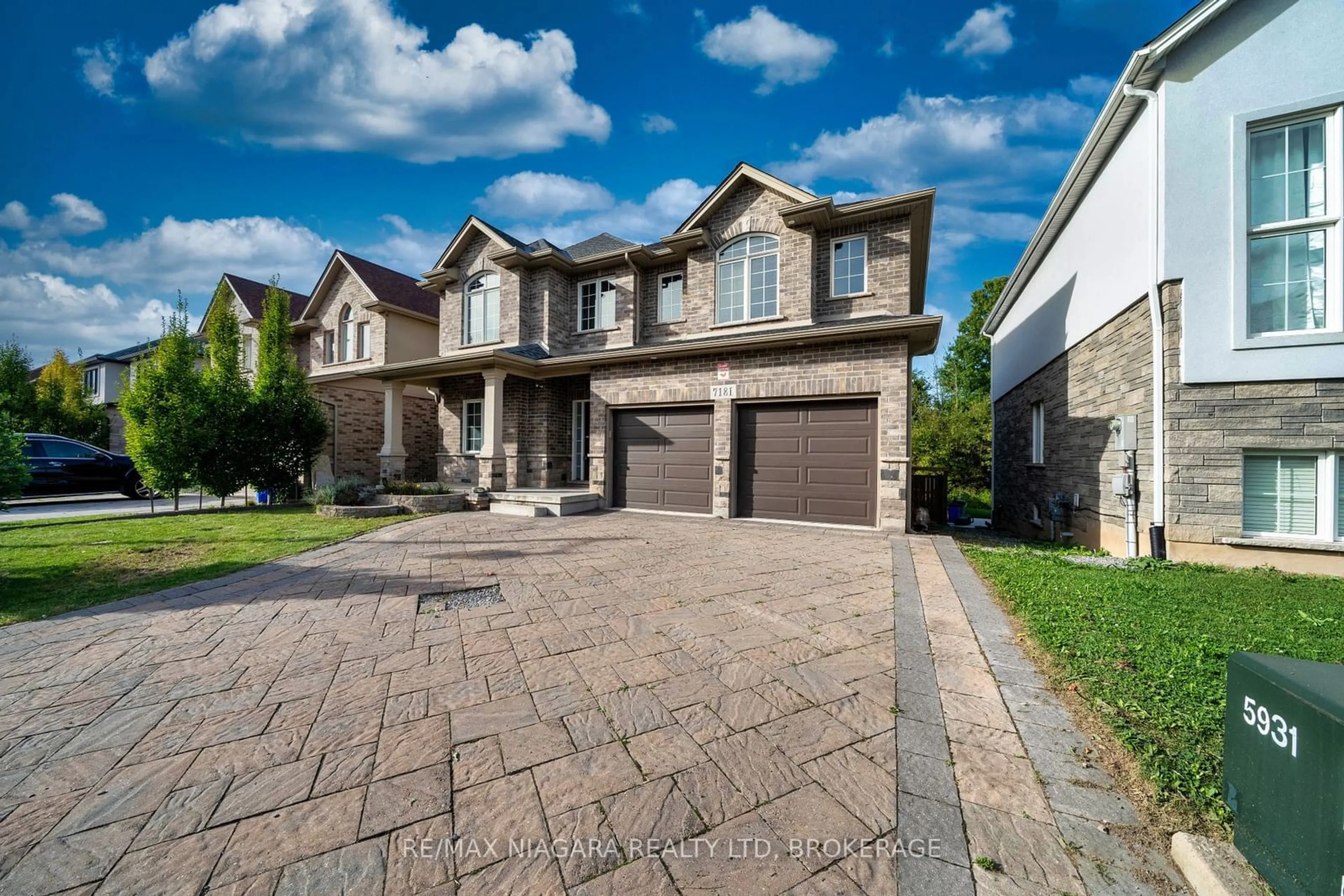 Home with brick exterior material, street for 7181 Lionshead Ave #25, Niagara Falls Ontario L2G 0A6