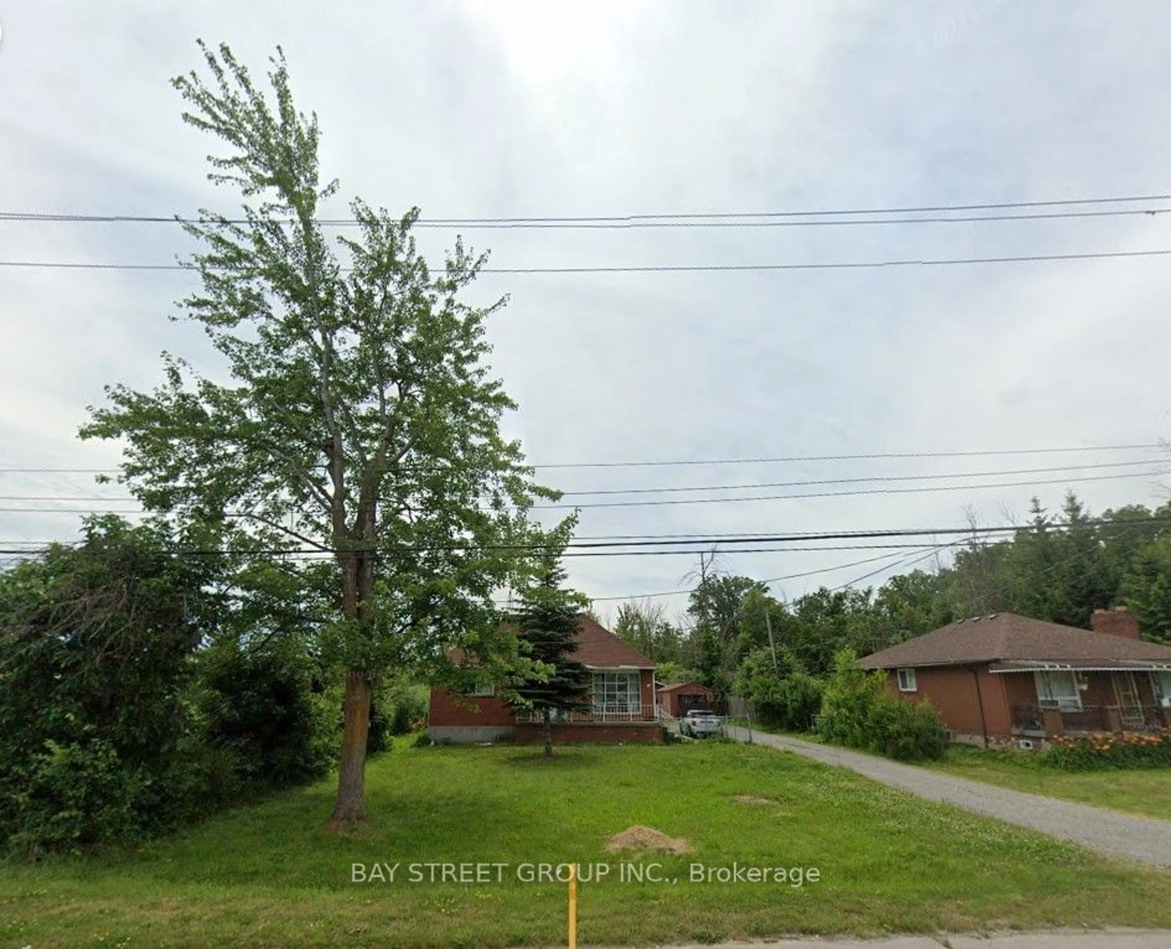 A pic from outside/outdoor area/front of a property/back of a property/a pic from drone, street for 11 Penny Lane, Hamilton Ontario L8J 2V7