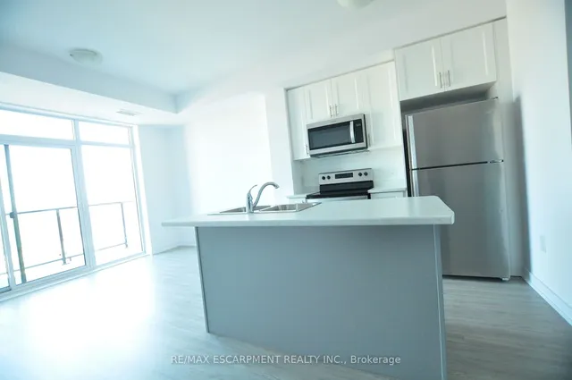 Additional property image - 450 Dundas St Unit 319