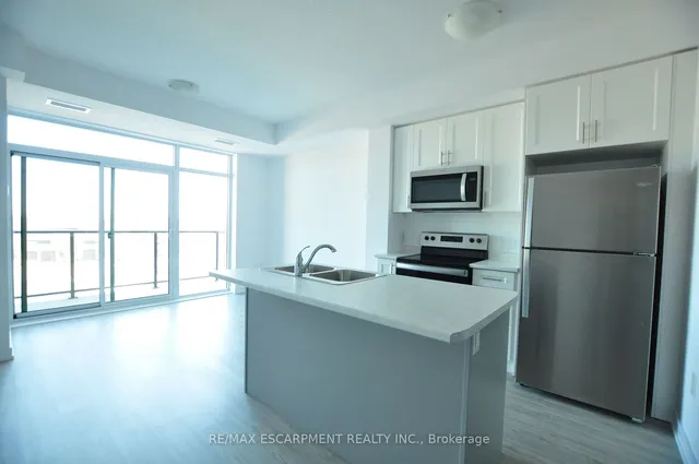 Additional property image - 450 Dundas St Unit 319