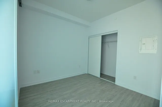 Additional property image - 450 Dundas St Unit 319