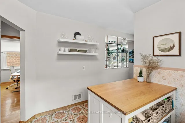 Additional property image - 42 Martin Rd