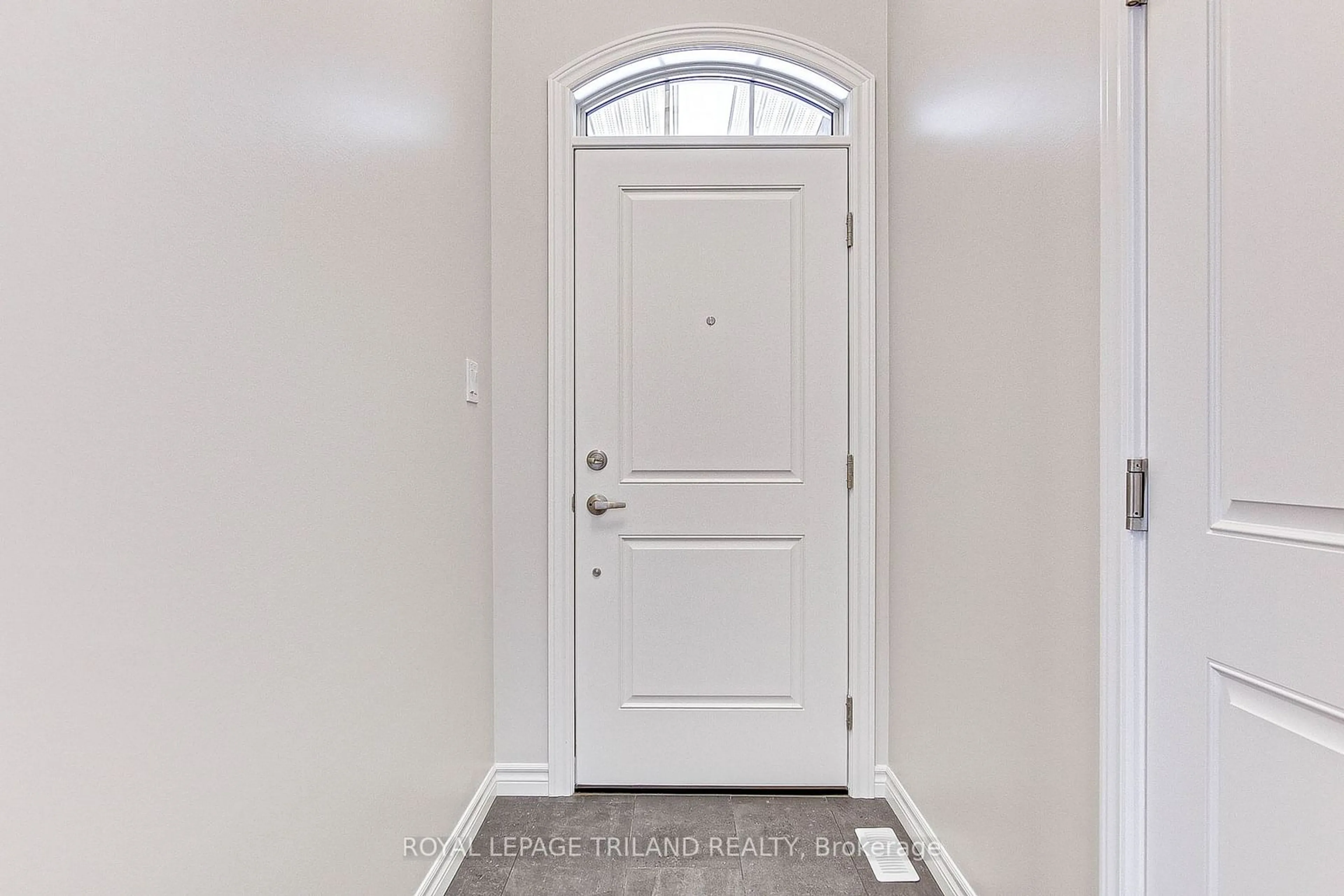 Indoor entryway for LOT 9 MACLEOD Crt, West Elgin Ontario N0L 2P0